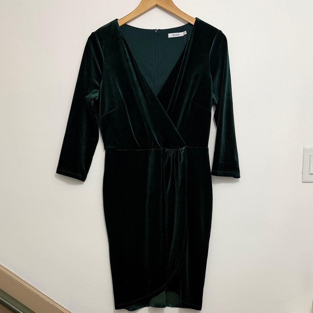 Ricki's Velvet Wrap Dress in Deep Green - Picture 4 of 10